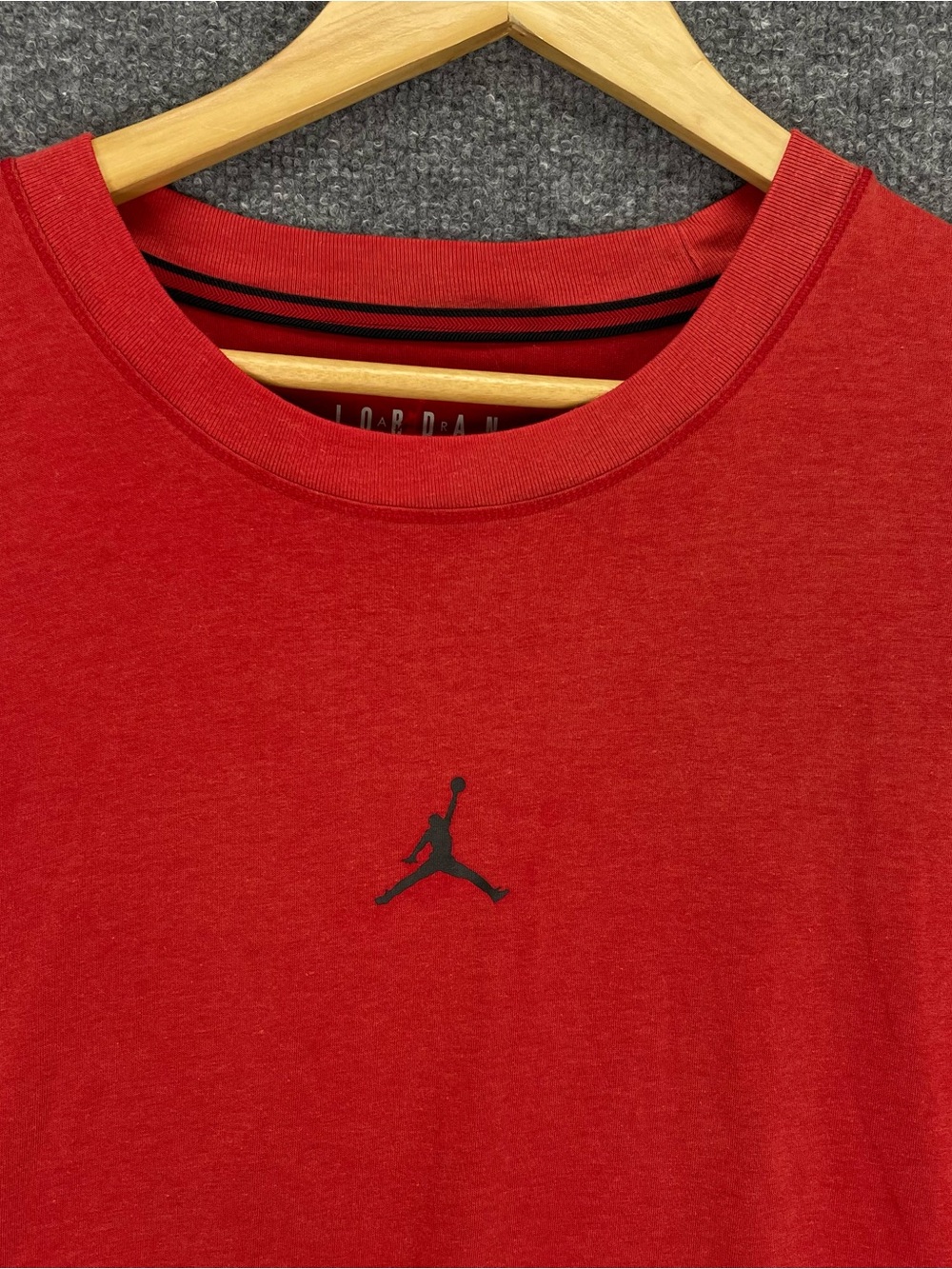 Jordan T Shirt Mens XL Red Black Jumpman Logo Cotton Crewneck Tee